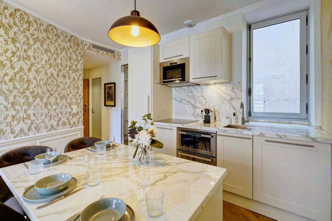 Appartement Du Louvre St Honore